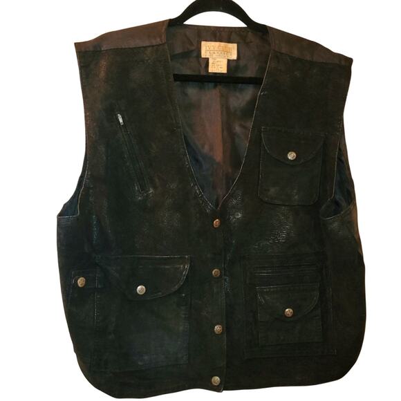 Vintage Womens Black Suede Leather Snap Front Vest Size 20W Ivy Club Distressed - Picture 1 of 6
